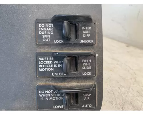 FREIGHTLINER Cascadia Dash  Console Switch