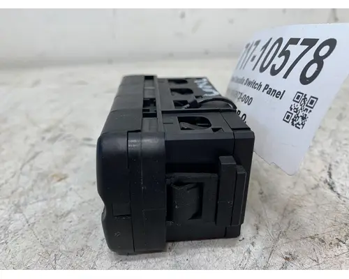 FREIGHTLINER Cascadia Dash  Console Switch