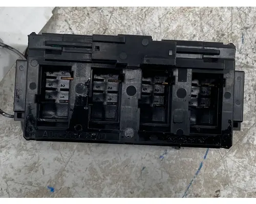 FREIGHTLINER Cascadia Dash  Console Switch