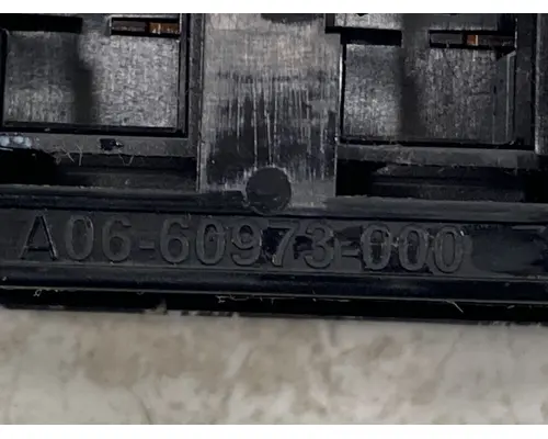 FREIGHTLINER Cascadia Dash  Console Switch