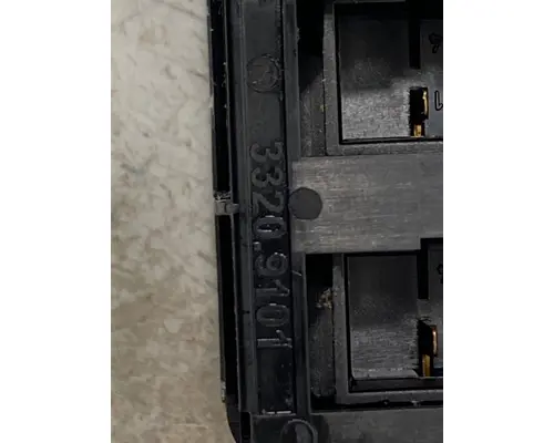 FREIGHTLINER Cascadia Dash  Console Switch