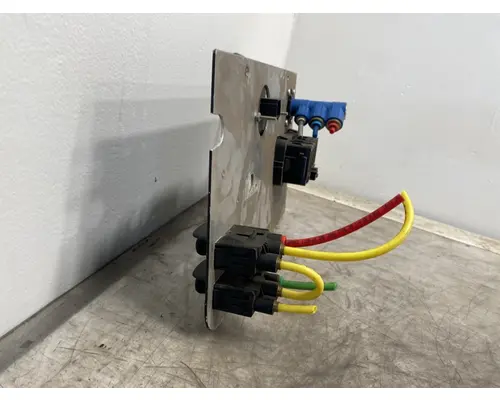 FREIGHTLINER Cascadia Dash  Console Switch