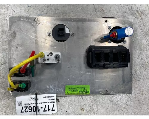 FREIGHTLINER Cascadia Dash  Console Switch