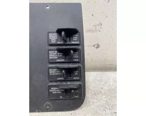 FREIGHTLINER Cascadia Dash  Console Switch