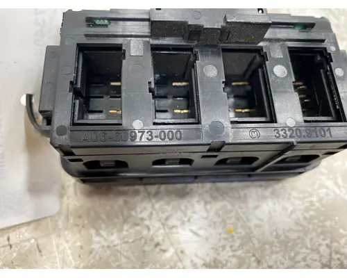 FREIGHTLINER Cascadia Dash  Console Switch