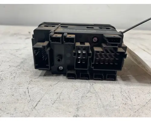 FREIGHTLINER Cascadia Dash  Console Switch