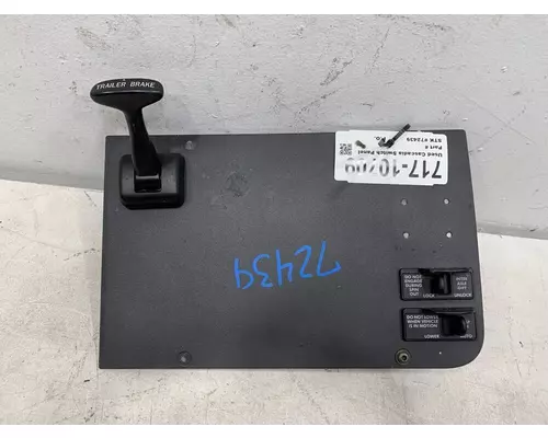 FREIGHTLINER Cascadia Dash  Console Switch