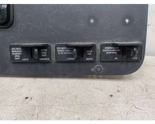 FREIGHTLINER Cascadia Dash  Console Switch