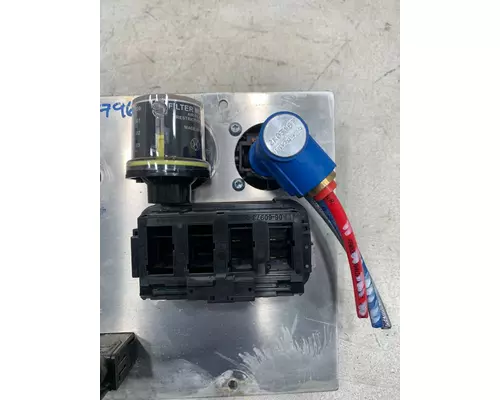 FREIGHTLINER Cascadia Dash  Console Switch