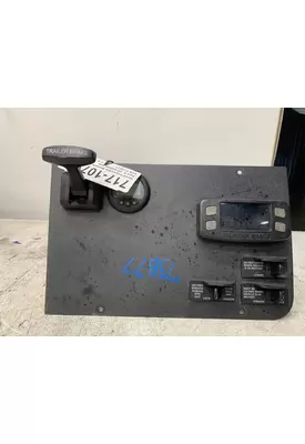 FREIGHTLINER Cascadia Dash / Console Switch