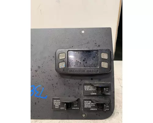 FREIGHTLINER Cascadia Dash  Console Switch