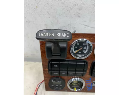 FREIGHTLINER Cascadia Dash  Console Switch