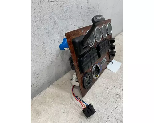 FREIGHTLINER Cascadia Dash  Console Switch