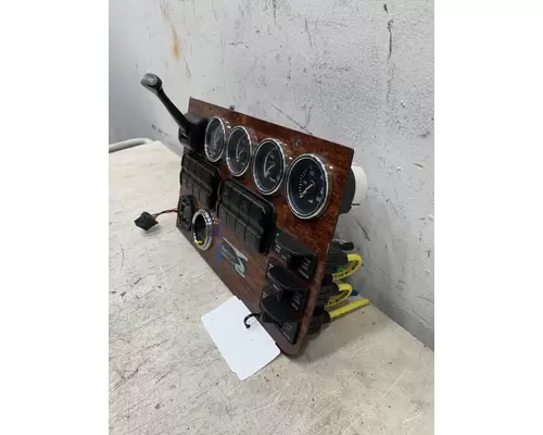 FREIGHTLINER Cascadia Dash  Console Switch