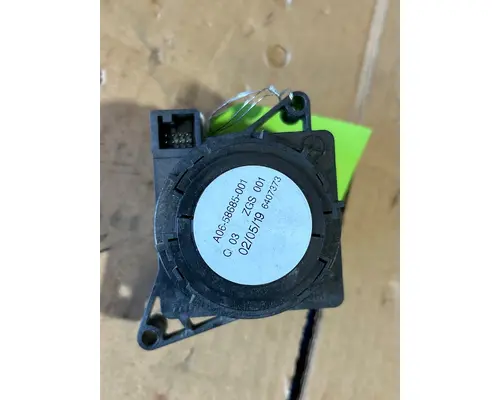 FREIGHTLINER Cascadia Dash  Console Switch