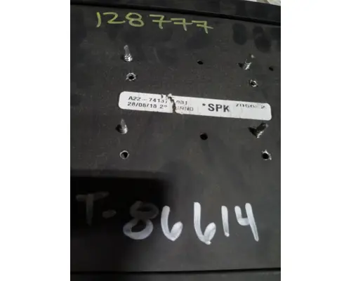 FREIGHTLINER Cascadia Dash  Console Switch