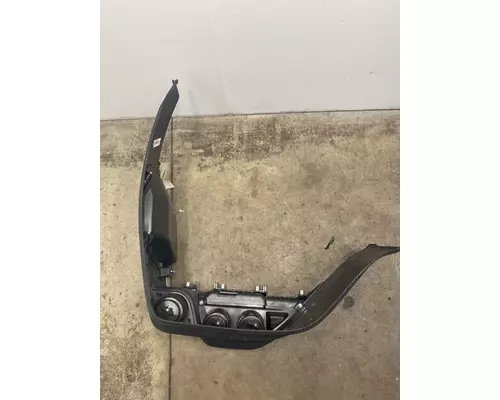 FREIGHTLINER Cascadia Dash Assembly
