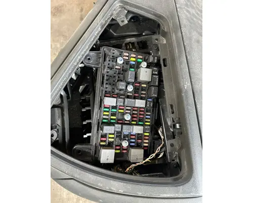 FREIGHTLINER Cascadia Dash Assembly