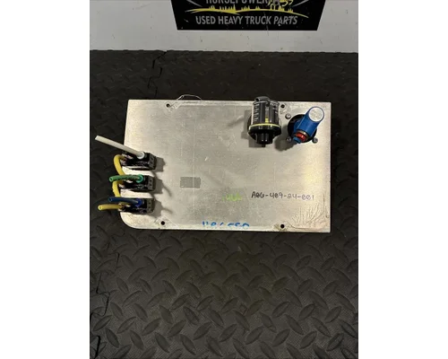 FREIGHTLINER Cascadia Dash Panel