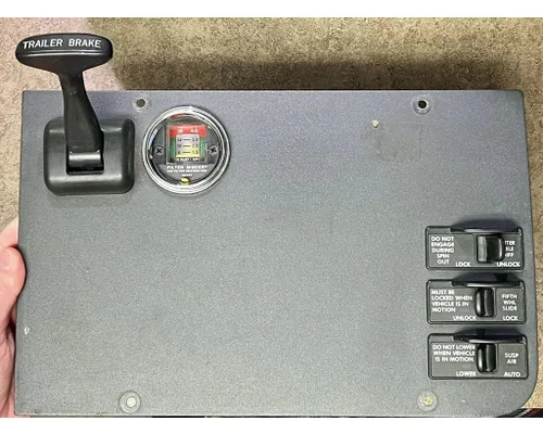 FREIGHTLINER Cascadia Dash Panel