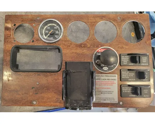 FREIGHTLINER Cascadia Dash Panel