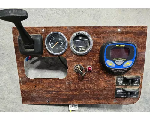 FREIGHTLINER Cascadia Dash Panel
