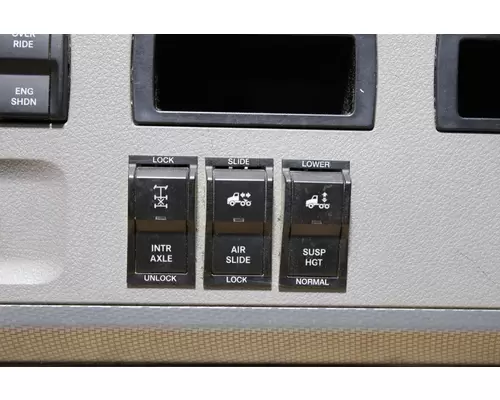 FREIGHTLINER Cascadia Dash Panel