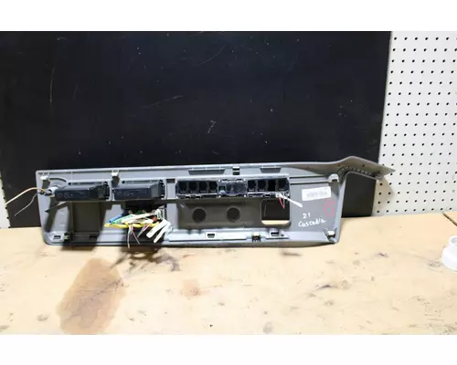 FREIGHTLINER Cascadia Dash Panel
