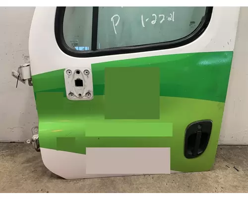 FREIGHTLINER Cascadia Door Assembly, Front