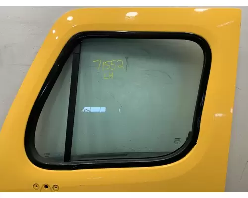 FREIGHTLINER Cascadia Door Assembly, Front