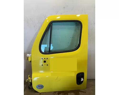 FREIGHTLINER Cascadia Door Assembly, Front
