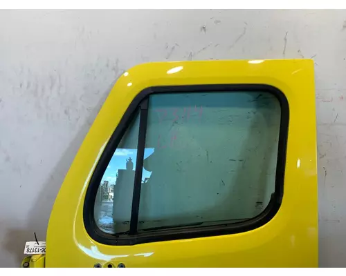 FREIGHTLINER Cascadia Door Assembly, Front