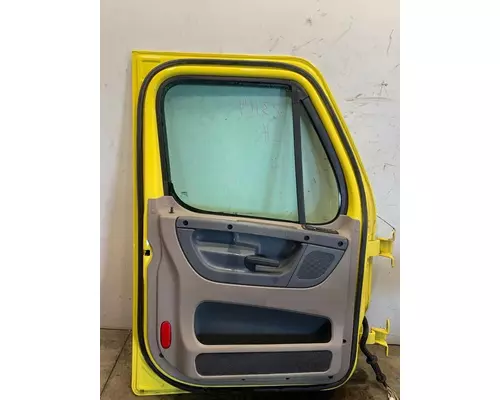 FREIGHTLINER Cascadia Door Assembly, Front