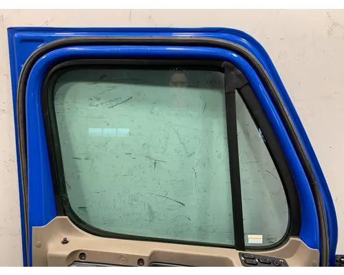 FREIGHTLINER Cascadia Door Assembly, Front