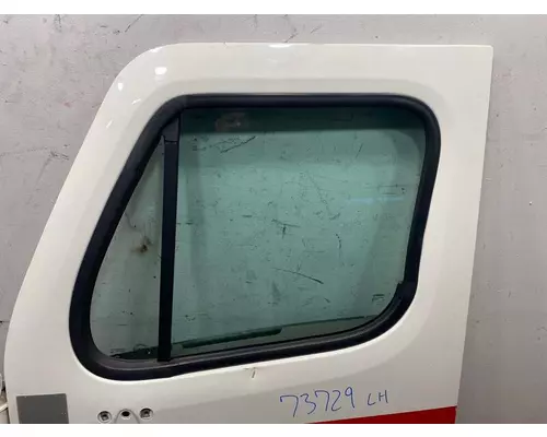 FREIGHTLINER Cascadia Door Assembly, Front