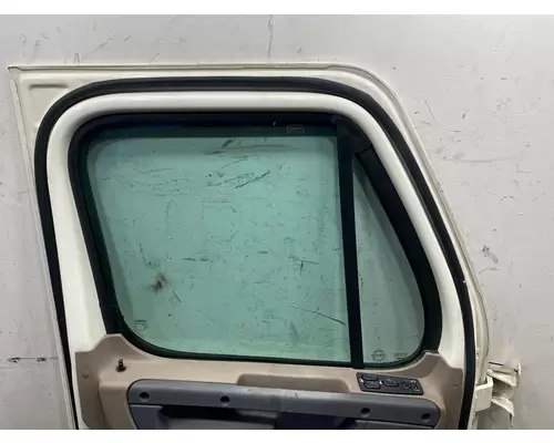 FREIGHTLINER Cascadia Door Assembly, Front