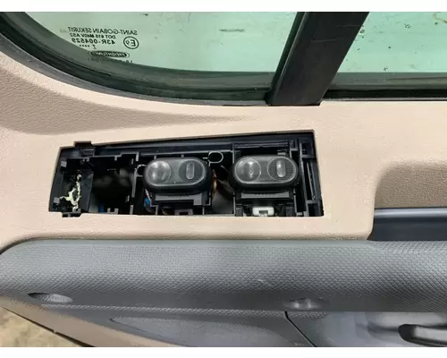 FREIGHTLINER Cascadia Door Assembly, Front