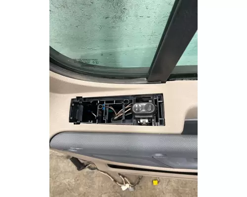 FREIGHTLINER Cascadia Door Assembly, Front