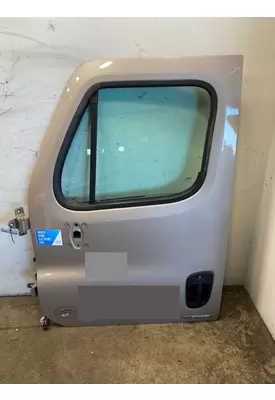 FREIGHTLINER Cascadia Door Assembly, Front