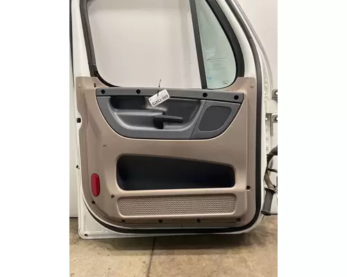 FREIGHTLINER Cascadia Door Assembly, Front