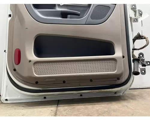 FREIGHTLINER Cascadia Door Assembly, Front