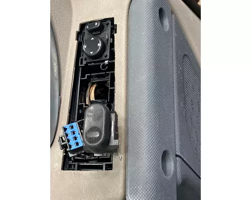 FREIGHTLINER Cascadia Door Assembly, Front