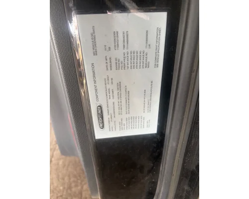 FREIGHTLINER Cascadia Door Assembly, Front