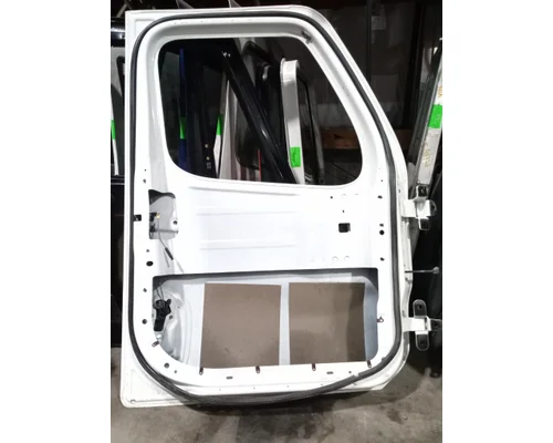 FREIGHTLINER Cascadia Door Assembly, Front