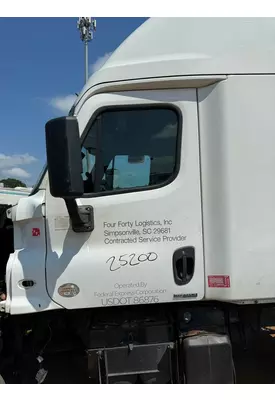 FREIGHTLINER Cascadia Door Assembly, Front