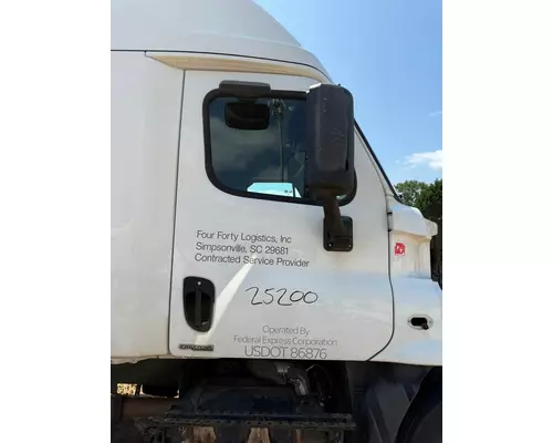 FREIGHTLINER Cascadia Door Assembly, Front