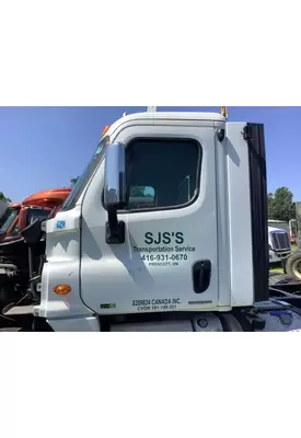 FREIGHTLINER Cascadia Door Assembly, Front