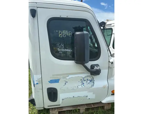 FREIGHTLINER Cascadia Door Assembly, Front