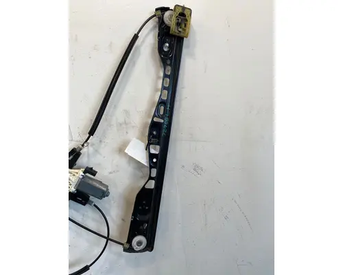 FREIGHTLINER Cascadia Door Window Regulator, Front