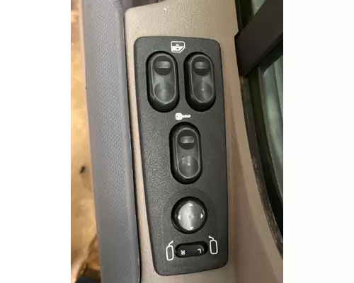 FREIGHTLINER Cascadia Door